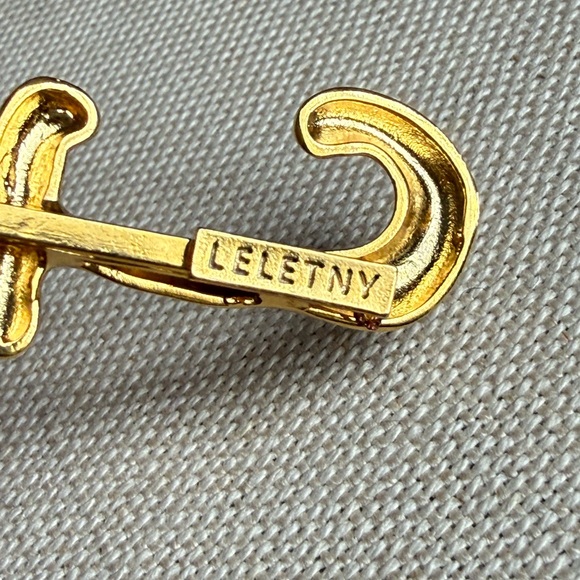 Lelet NY Gold Tone Metal Hair Clip Initial J New